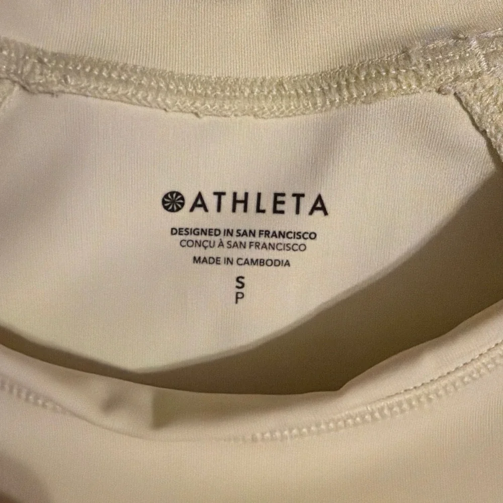 Athleta Crop Rashguard Long Sleeve Swim Top Yellow UPF 40+ Small NWT